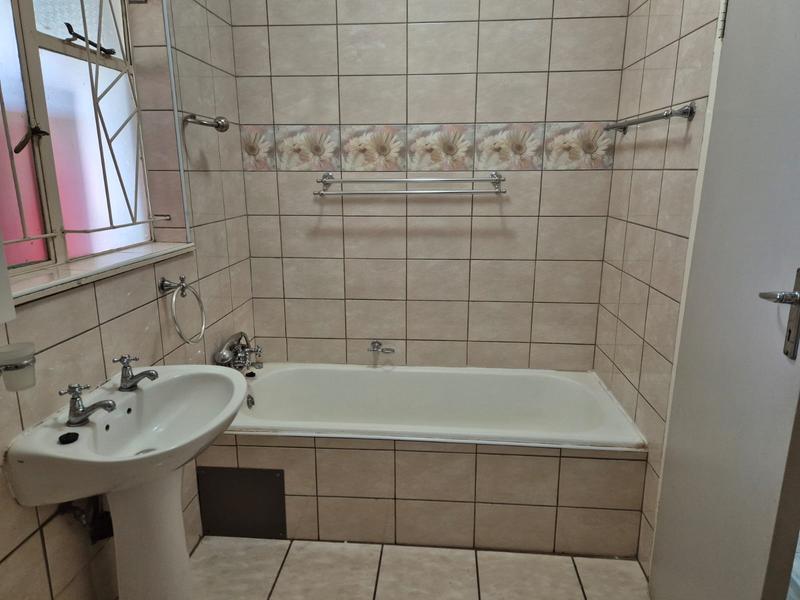 To Let 3 Bedroom Property for Rent in Meyerhof Free State